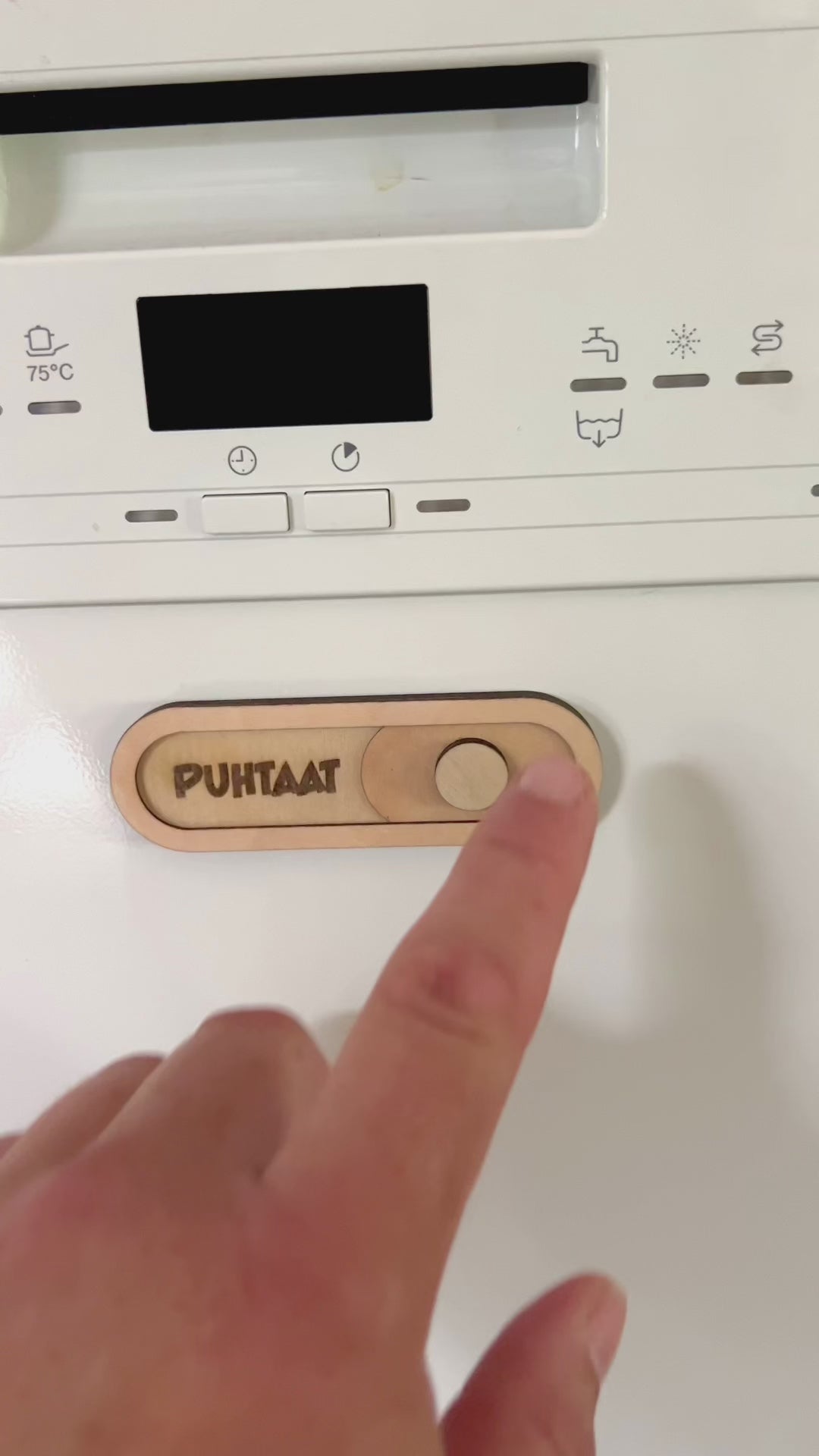 Puhtaat-likaiset kyltti asianpesukoneeseen